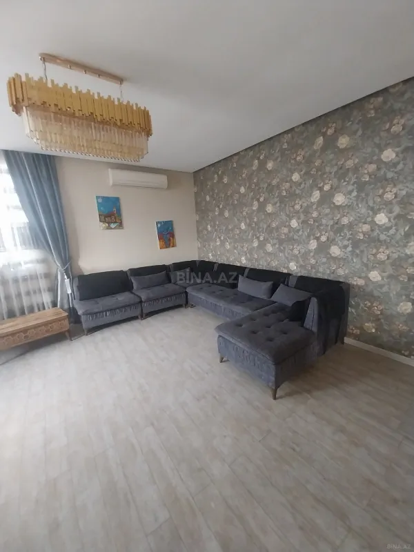 Satılır 3 otaqlı mənzil 129 m²