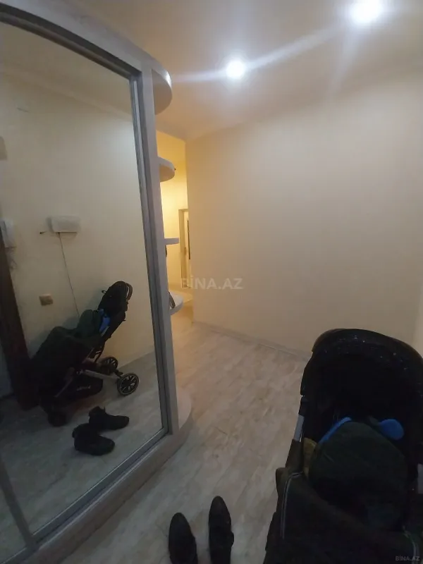 Satılır 3 otaqlı mənzil 129 m²