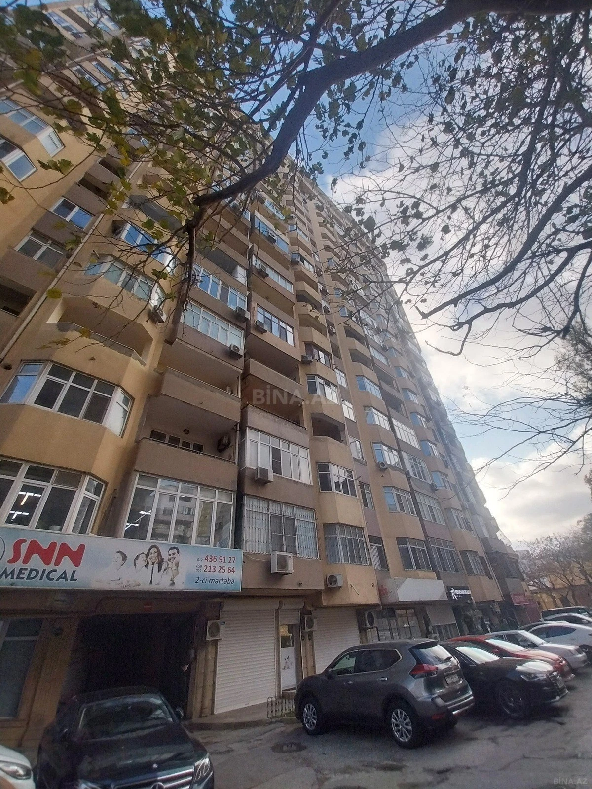 Satılır 3 otaqlı mənzil 129 m²