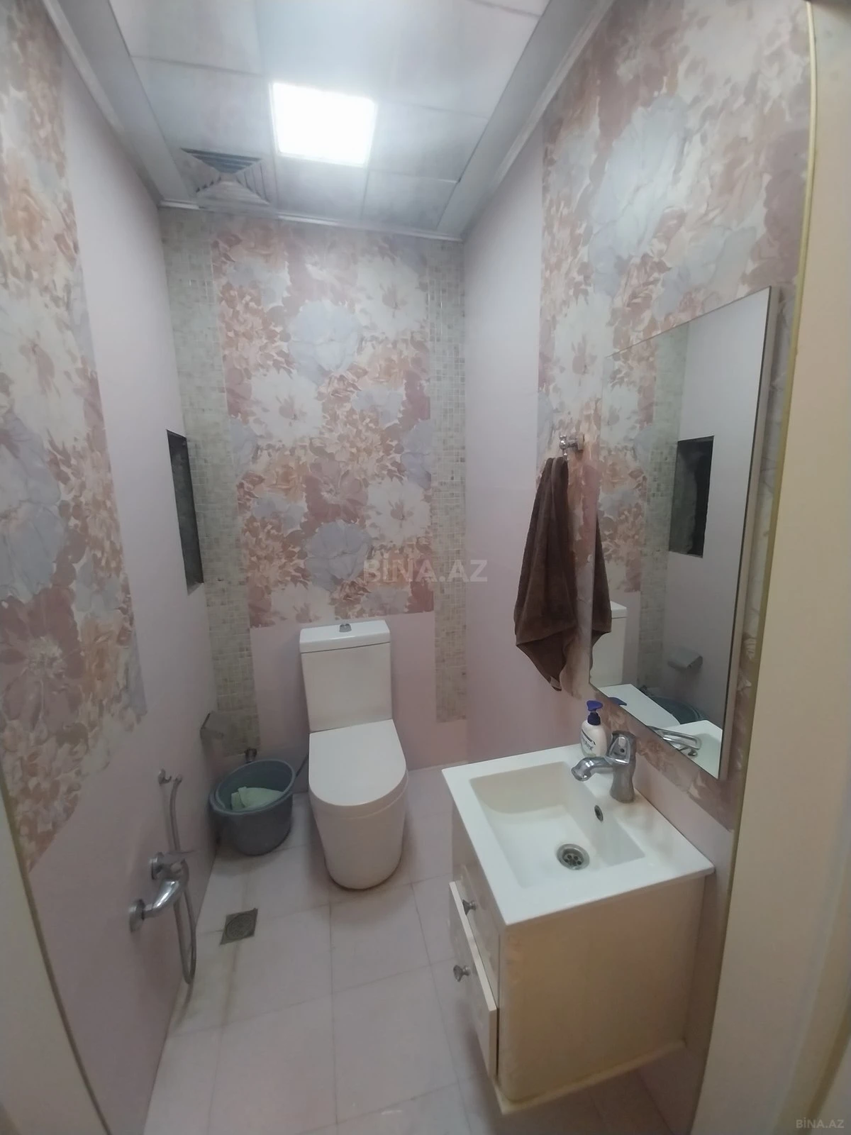 Satılır 3 otaqlı mənzil 129 m²