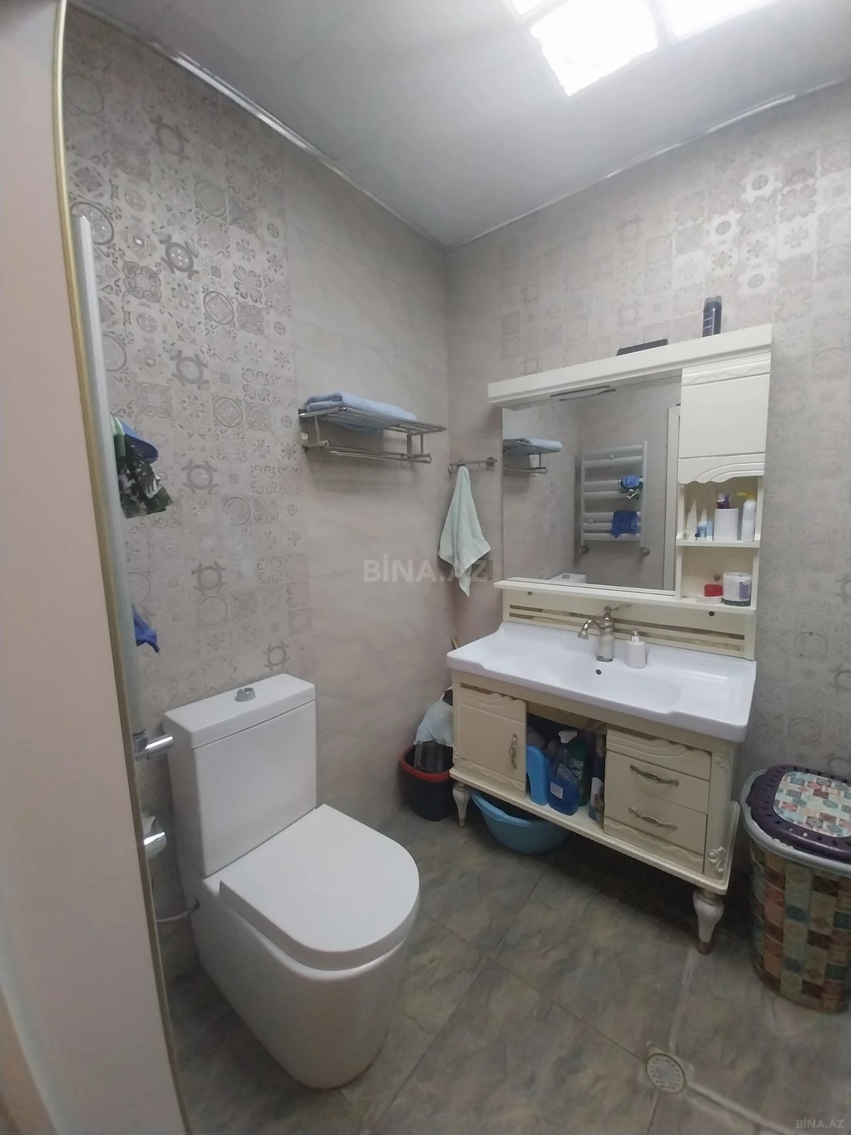 Satılır 3 otaqlı mənzil 129 m²