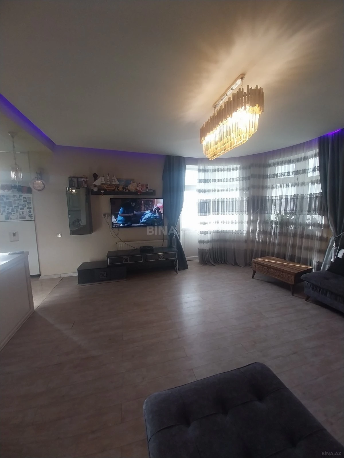 Satılır 3 otaqlı mənzil 129 m²