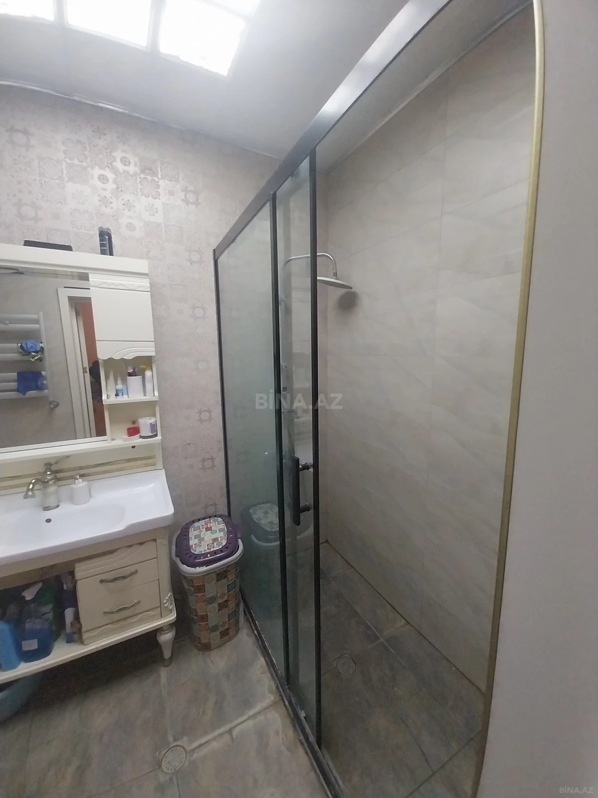 Satılır 3 otaqlı mənzil 129 m²