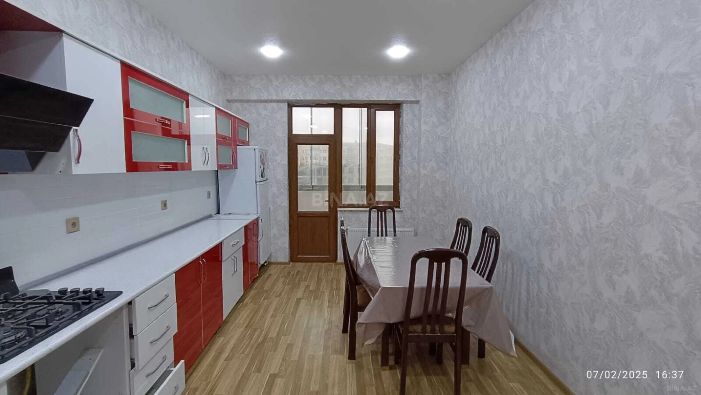 Satılır 3 otaqlı mənzil 106 m²