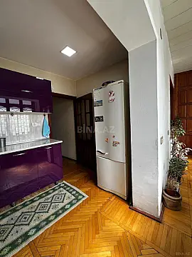 Satılır 5 otaqlı mənzil 130 m²