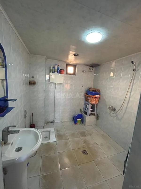 Satılır 6 otaqlı həyət evi 140 m²