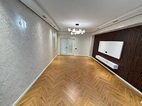 Satılır 3 otaqlı mənzil 110 m²