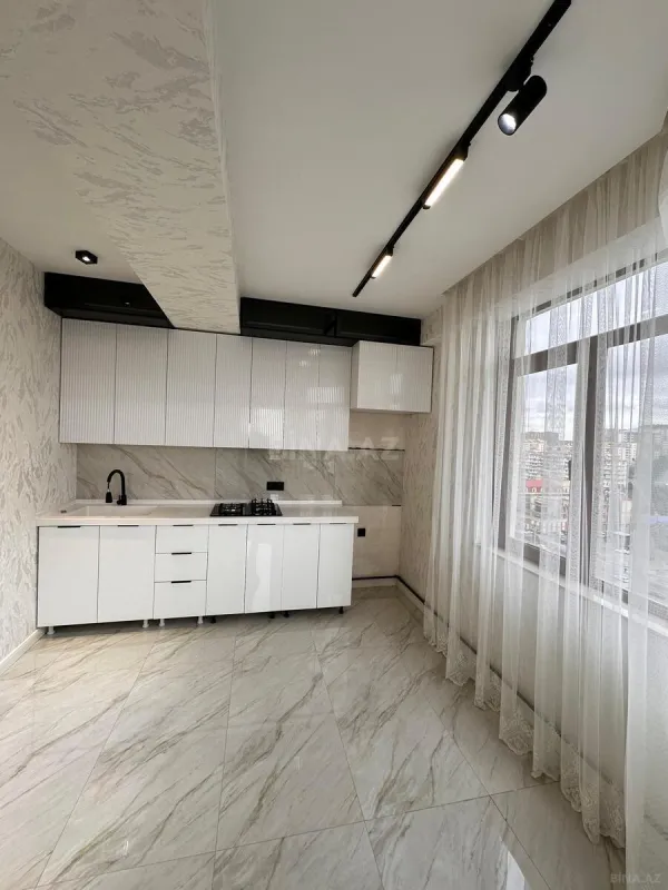 Satılır 3 otaqlı mənzil 110 m²