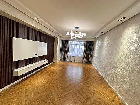 Satılır 3 otaqlı mənzil 110 m² — Bakı, Həzi Aslanov qəs. 3 otaq 110.00 m²