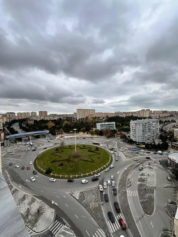 Satılır 3 otaqlı mənzil 110 m²