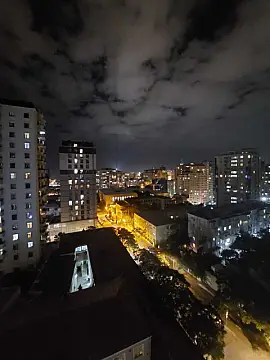 Satılır 5 otaqlı mənzil 152 m²