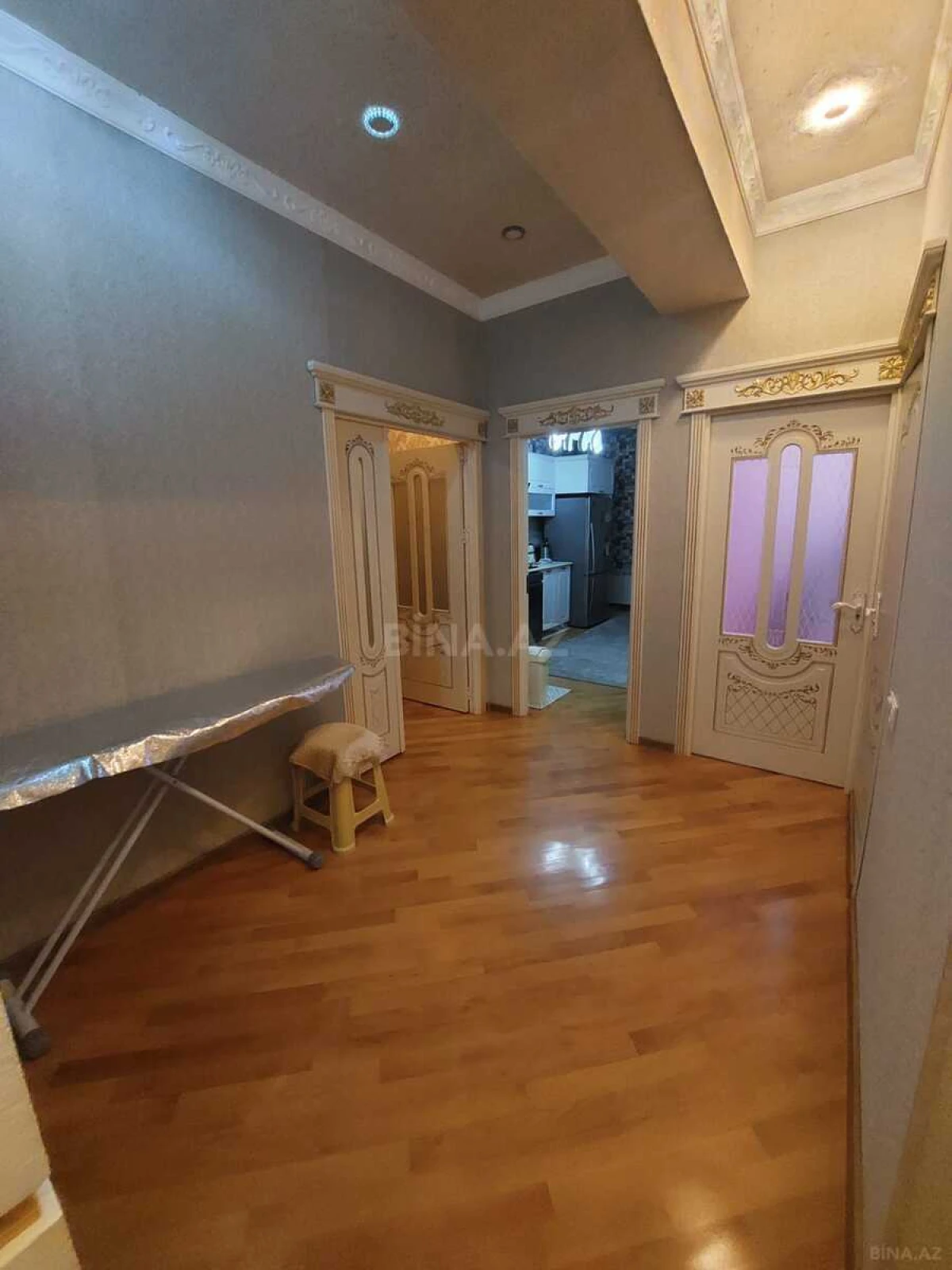 Satılır 5 otaqlı mənzil 152 m²