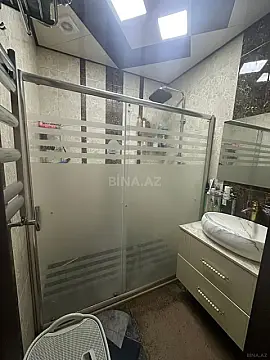 Satılır 3 otaqlı mənzil 110 m²