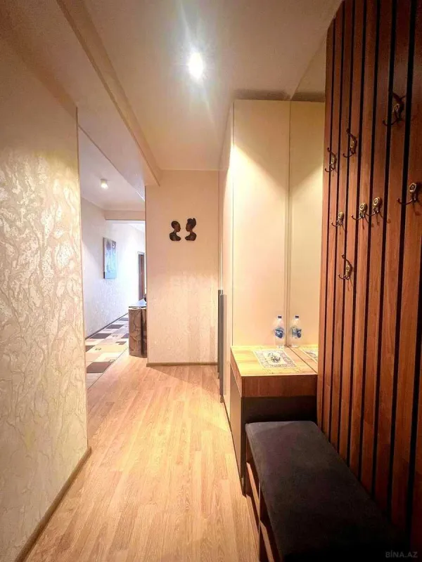 Satılır 3 otaqlı mənzil 115 m²