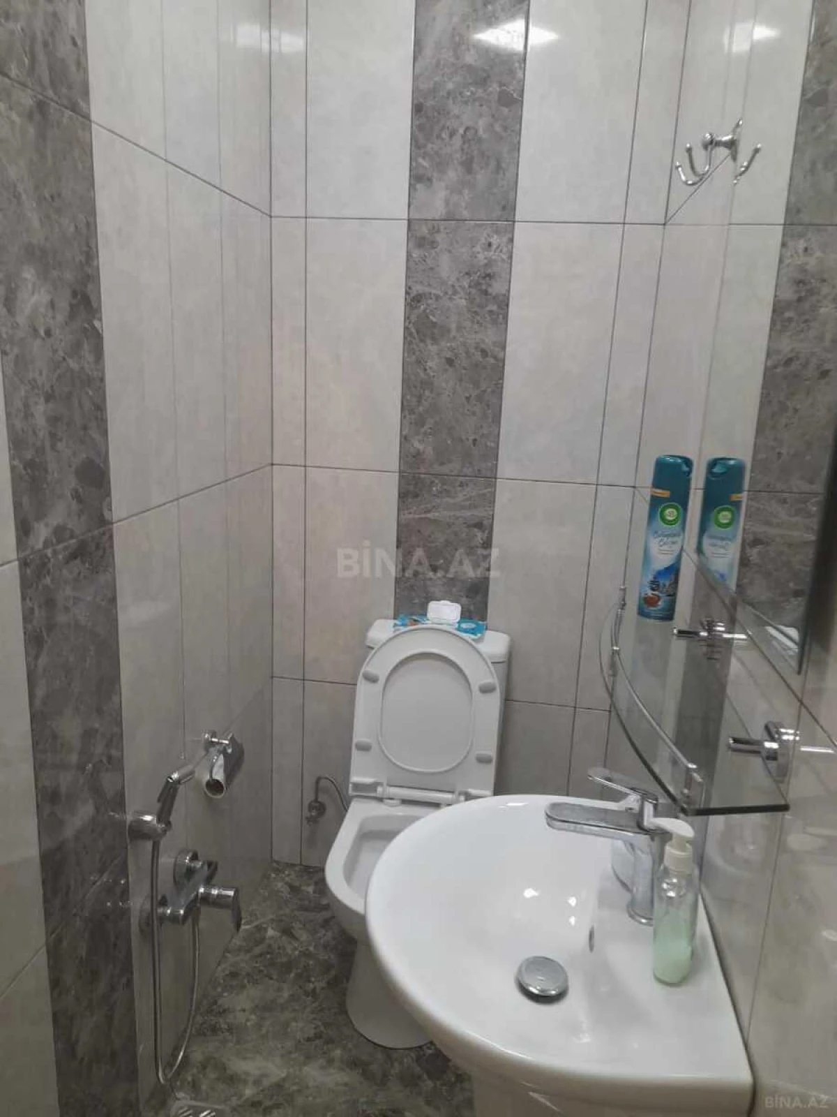 Kirayə verilir 3 otaqlı mənzil 148 m²