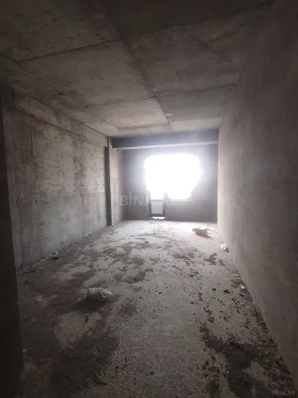 Satılır 3 otaqlı mənzil 145 m²