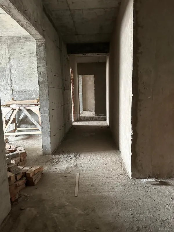 Satılır 3 otaqlı mənzil 145 m²