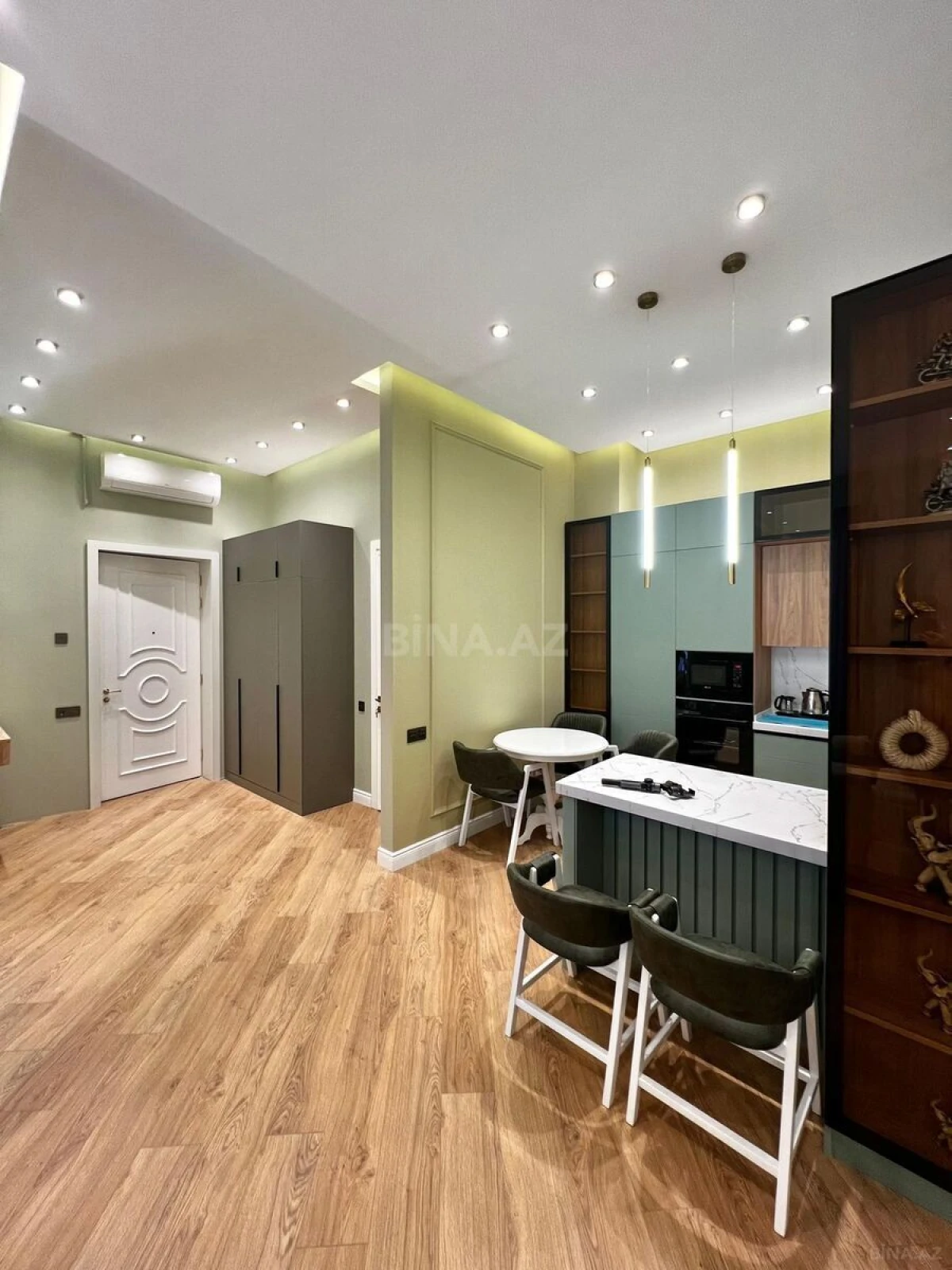 Satılır 2 otaqlı mənzil 55 m²