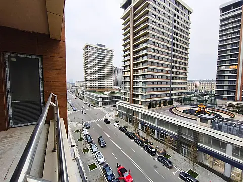 Satılır 3 otaqlı mənzil 157 m²