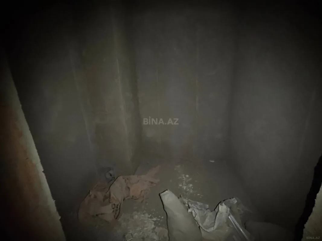 Satılır 3 otaqlı mənzil 157 m²