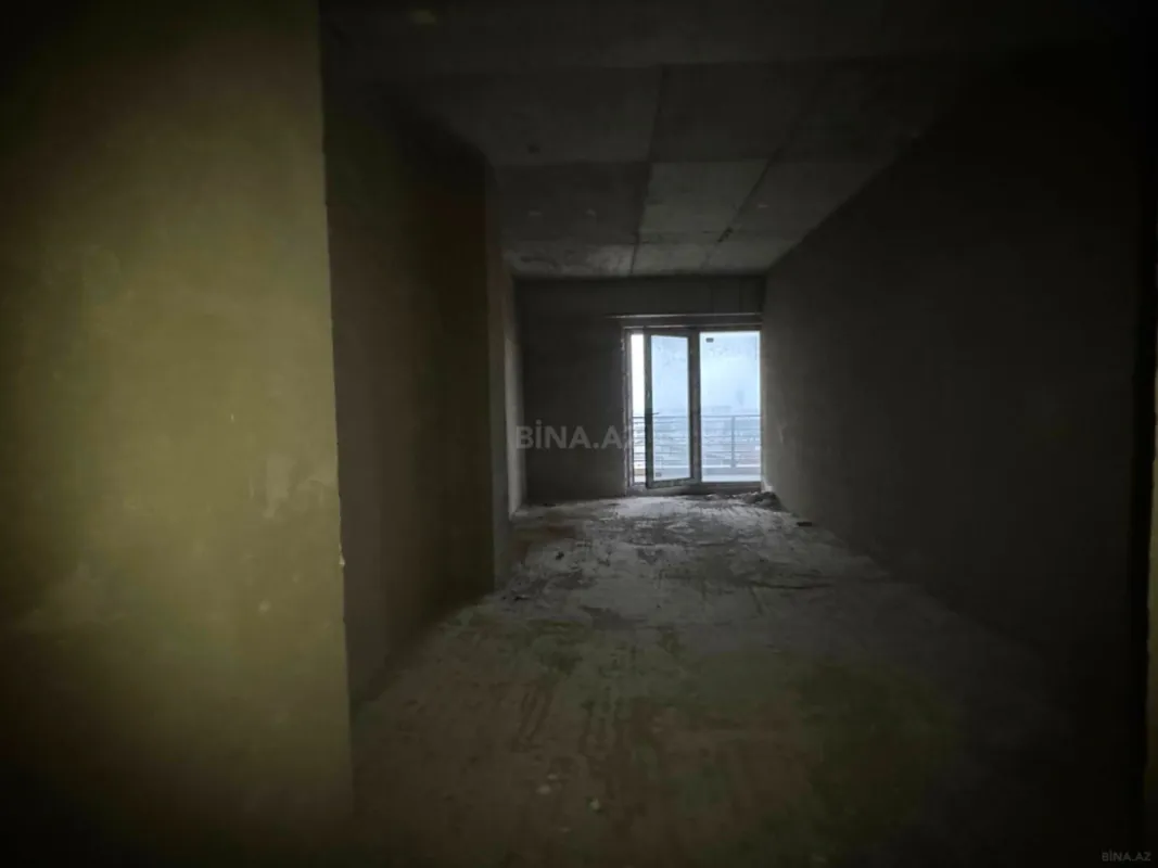 Satılır 3 otaqlı mənzil 157 m²