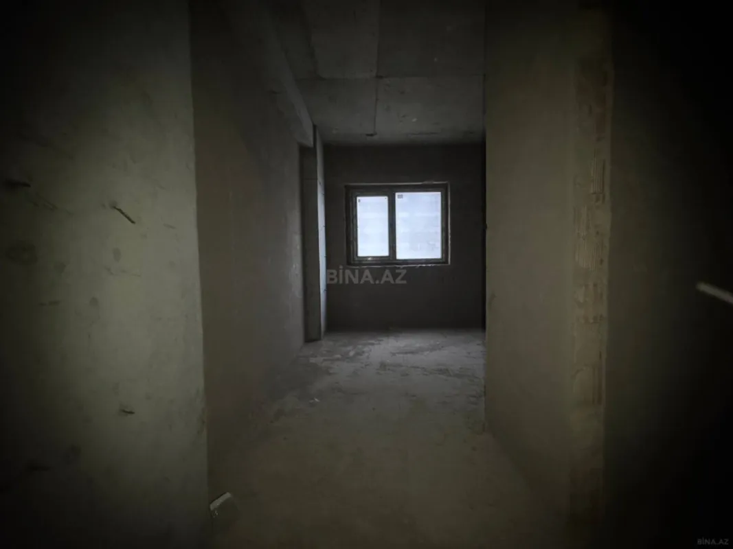 Satılır 3 otaqlı mənzil 157 m²