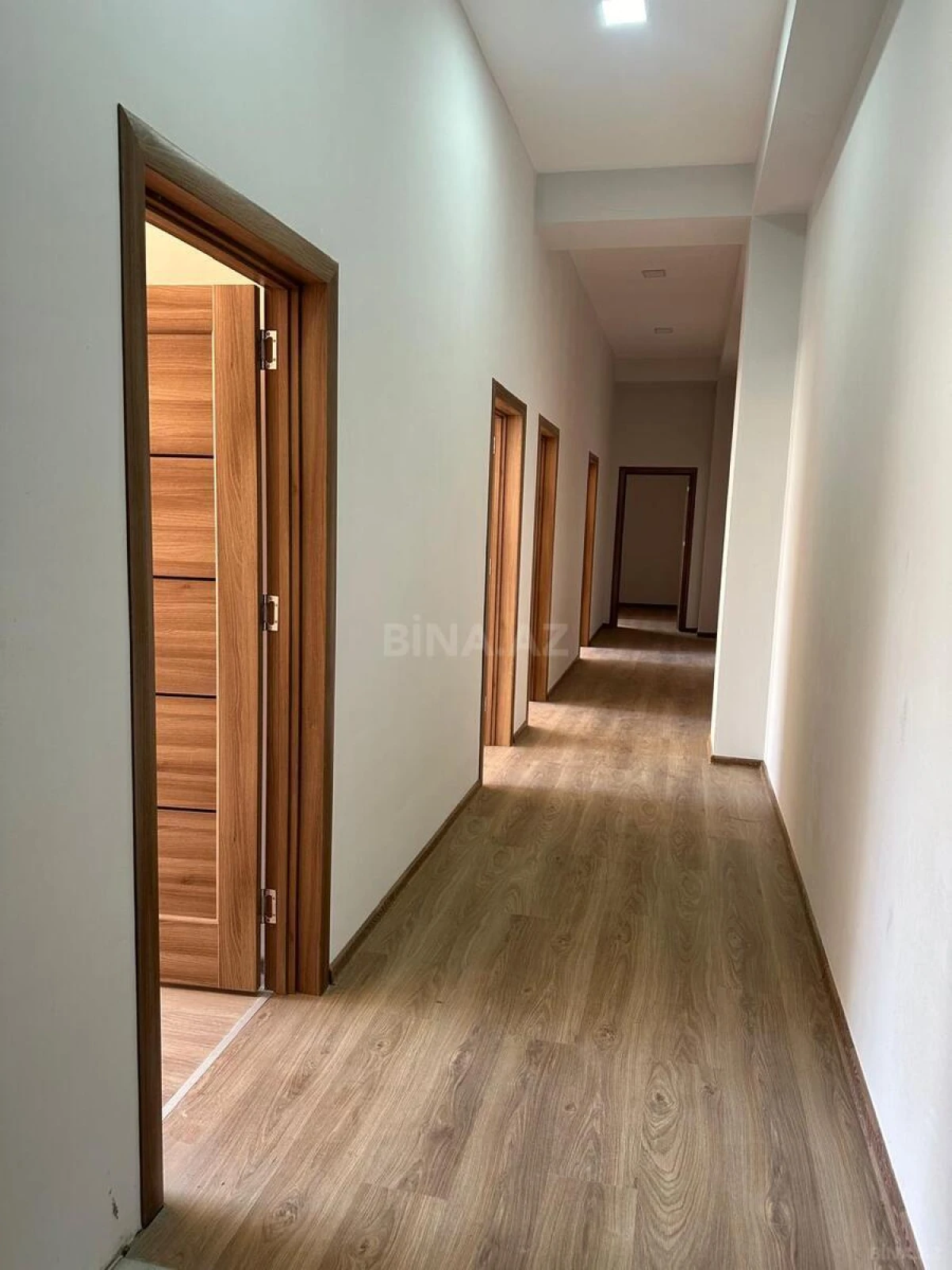Satılır obyekt 125 m²