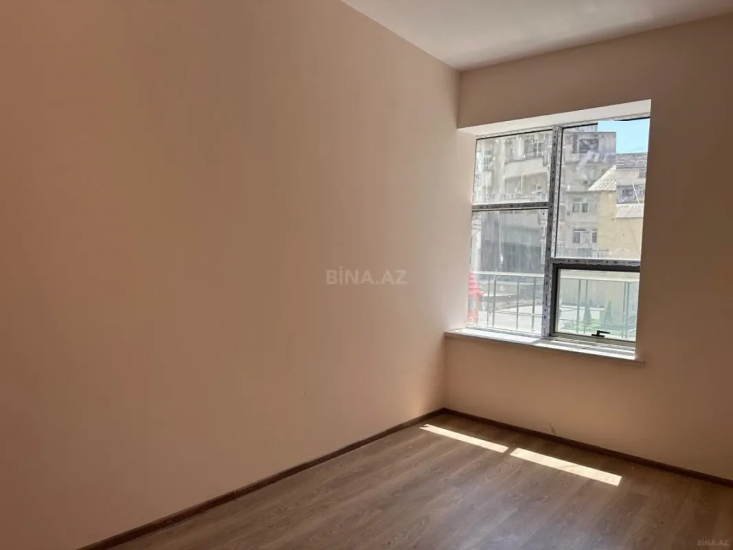 Satılır obyekt 125 m²
