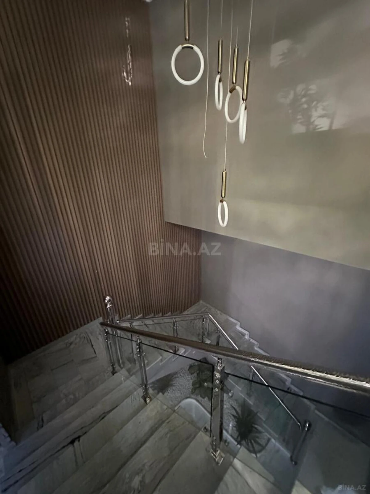 Satılır obyekt 125 m²