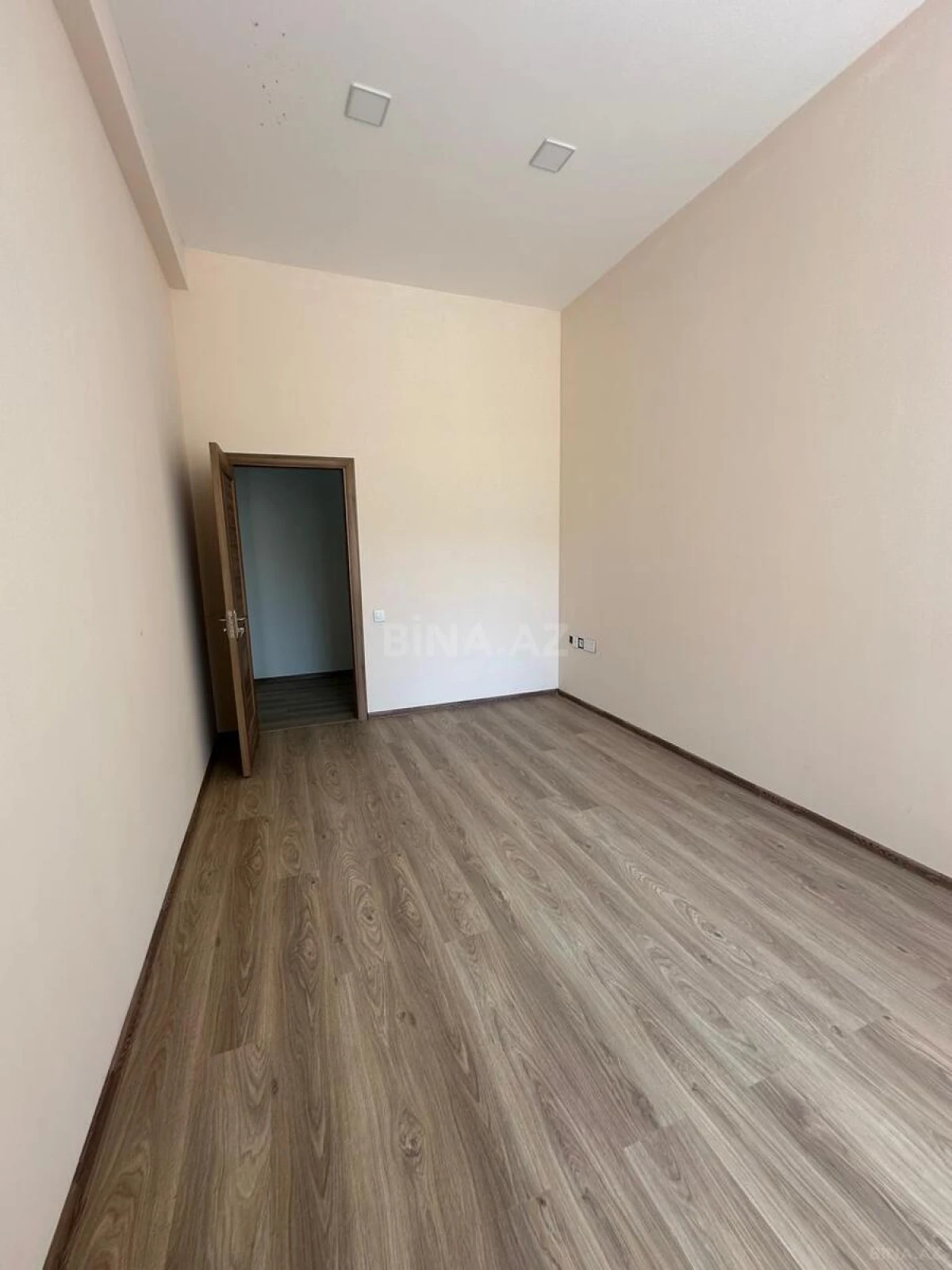Satılır obyekt 125 m²