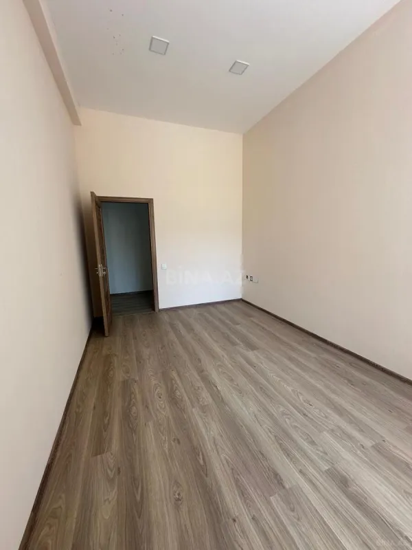 Satılır obyekt 125 m²