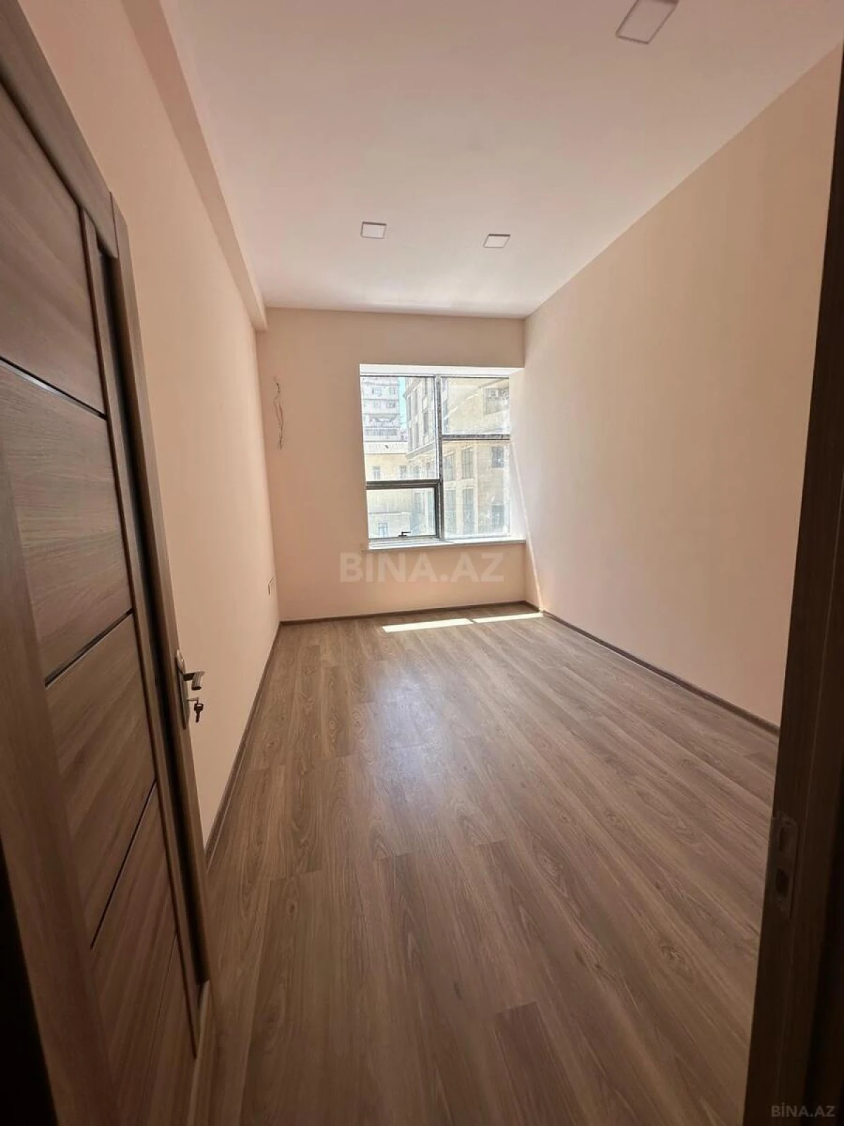 Satılır obyekt 125 m²