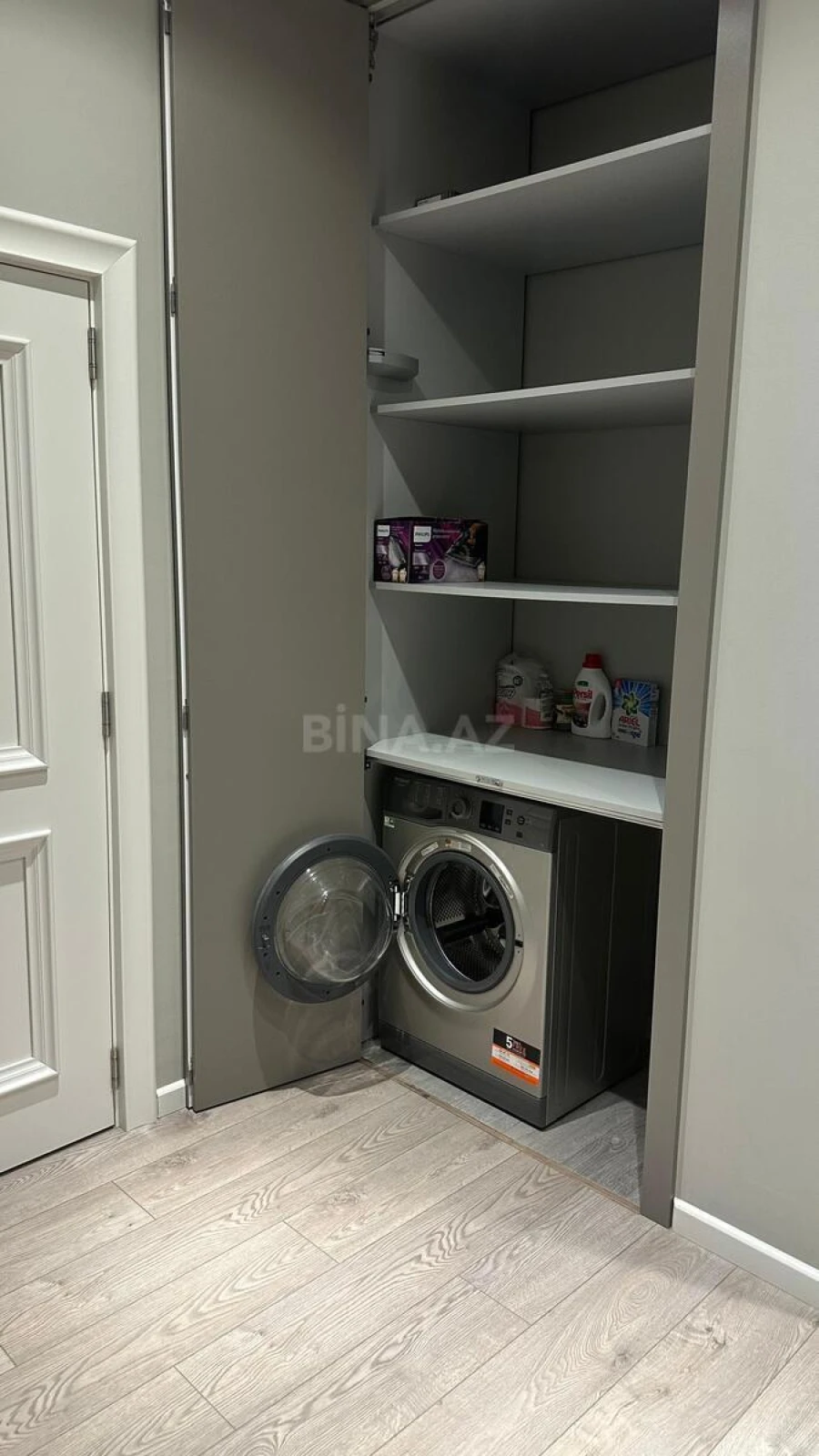 Satılır 3 otaqlı mənzil 105 m²