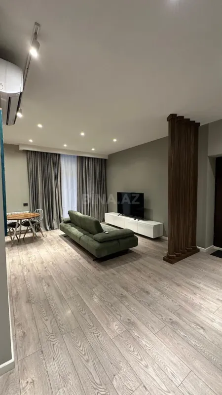 Satılır 3 otaqlı mənzil 105 m²