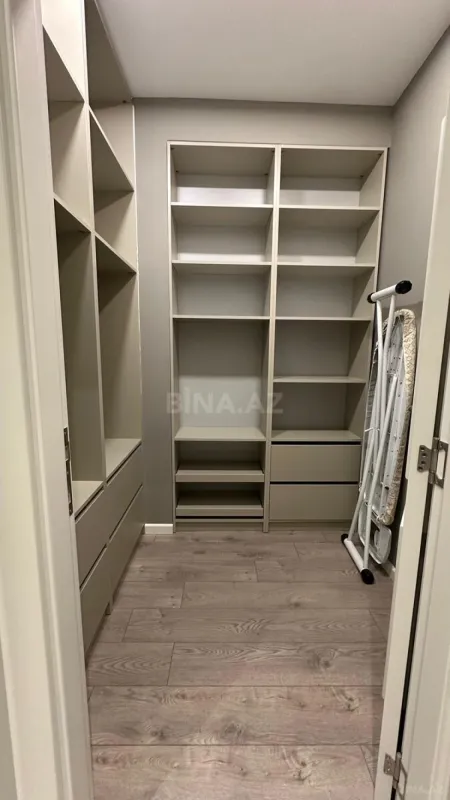 Satılır 3 otaqlı mənzil 105 m²