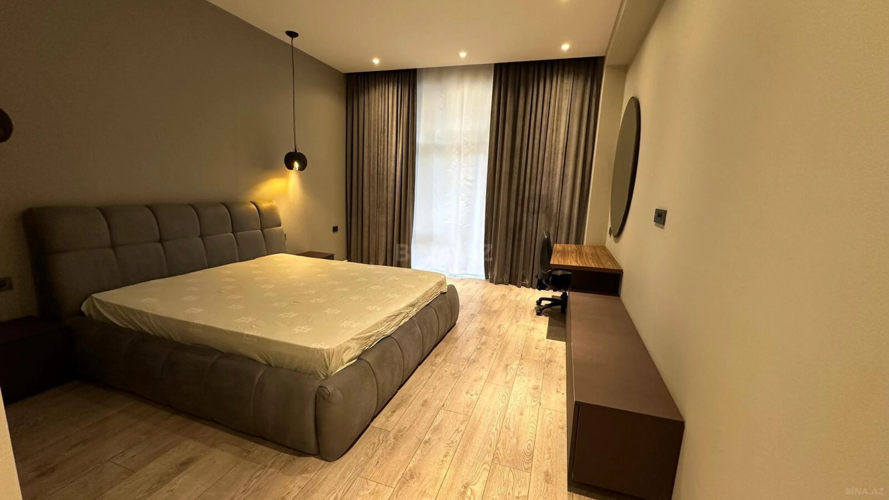 Satılır 3 otaqlı mənzil 105 m²