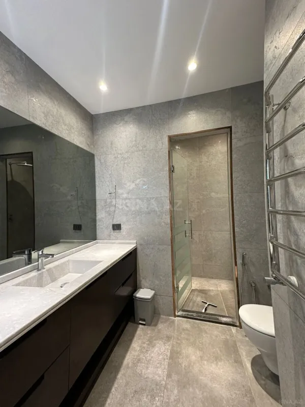 Satılır 3 otaqlı mənzil 105 m²