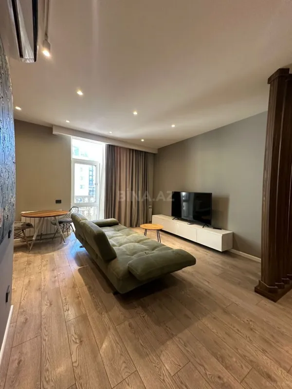 Satılır 3 otaqlı mənzil 105 m²