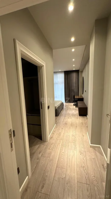 Satılır 3 otaqlı mənzil 105 m²