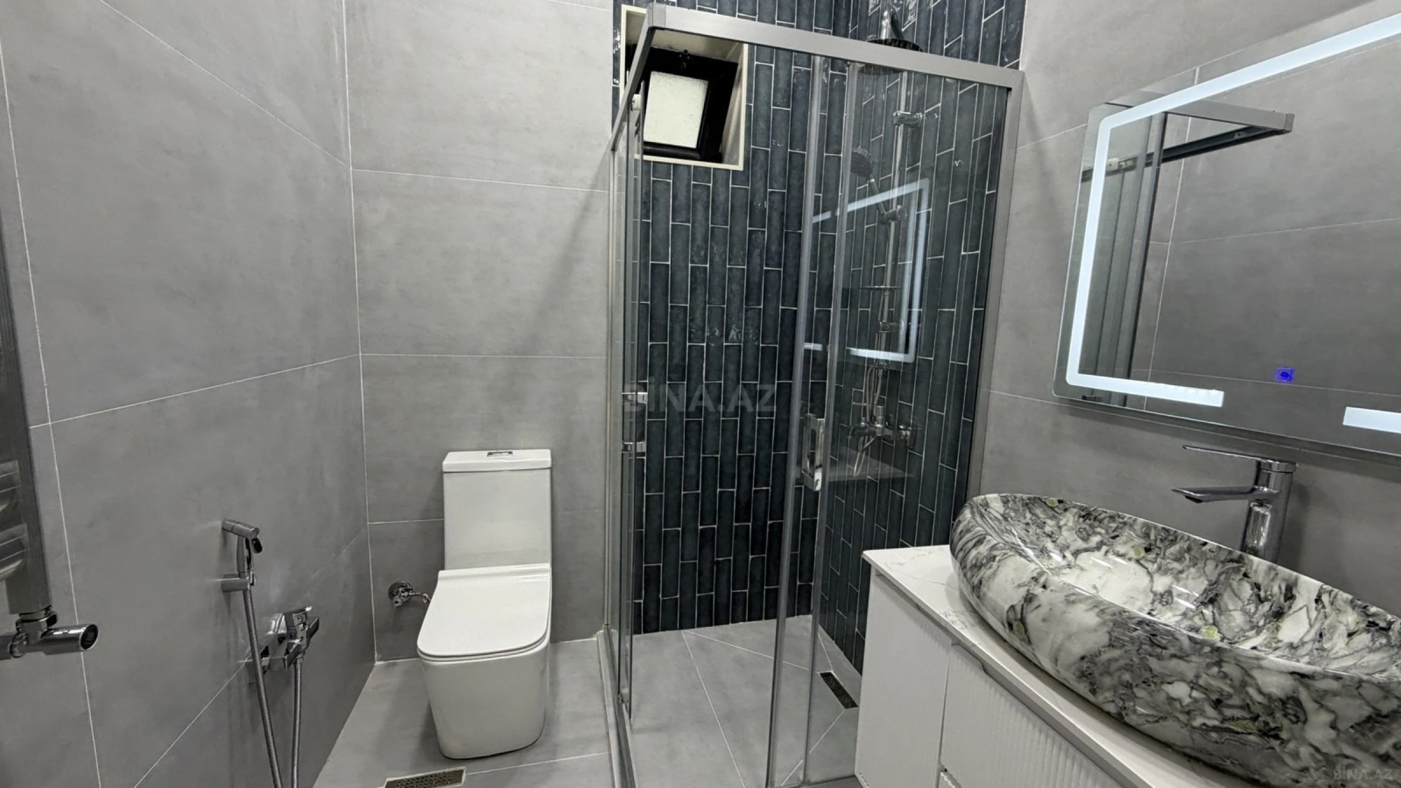 Satılır 4 otaqlı həyət evi 170 m²