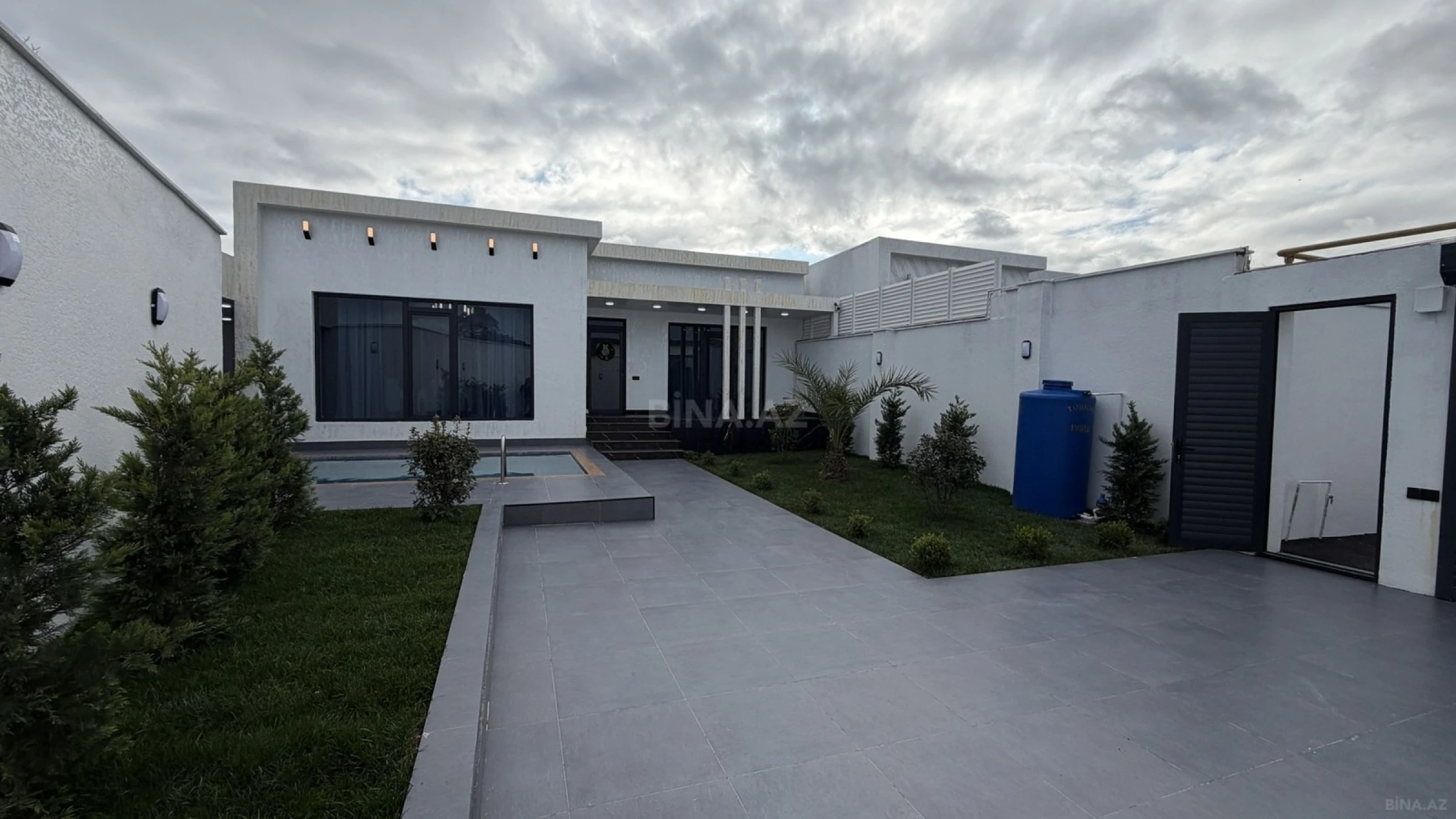Satılır 4 otaqlı həyət evi 170 m²