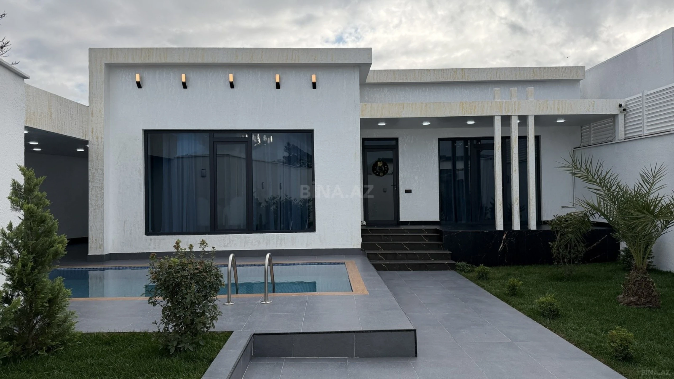 Satılır 4 otaqlı həyət evi 170 m²