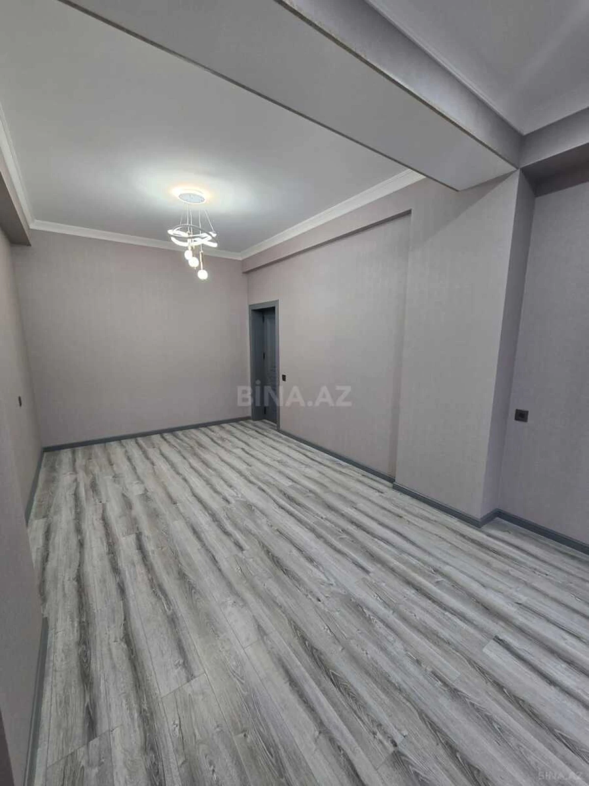 Satılır 2 otaqlı mənzil 86 m²