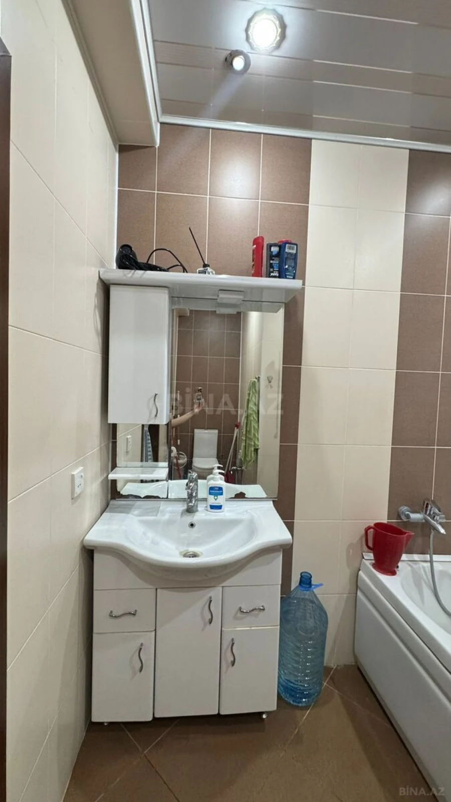 Satılır 3 otaqlı mənzil 130 m²