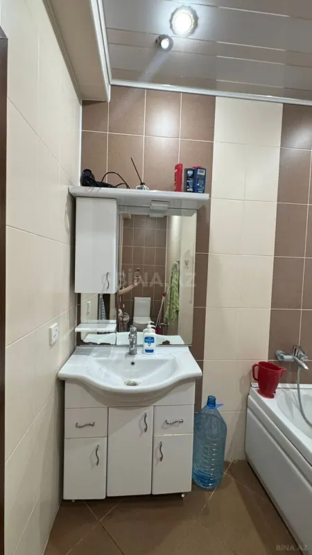 Satılır 3 otaqlı mənzil 130 m²