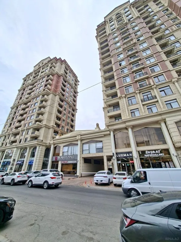 Satılır 2 otaqlı mənzil 96 m²