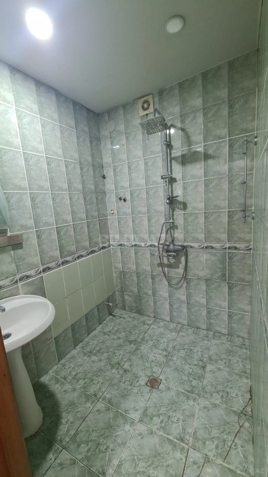 Kirayə verilir 2 otaqlı mənzil 55 m²