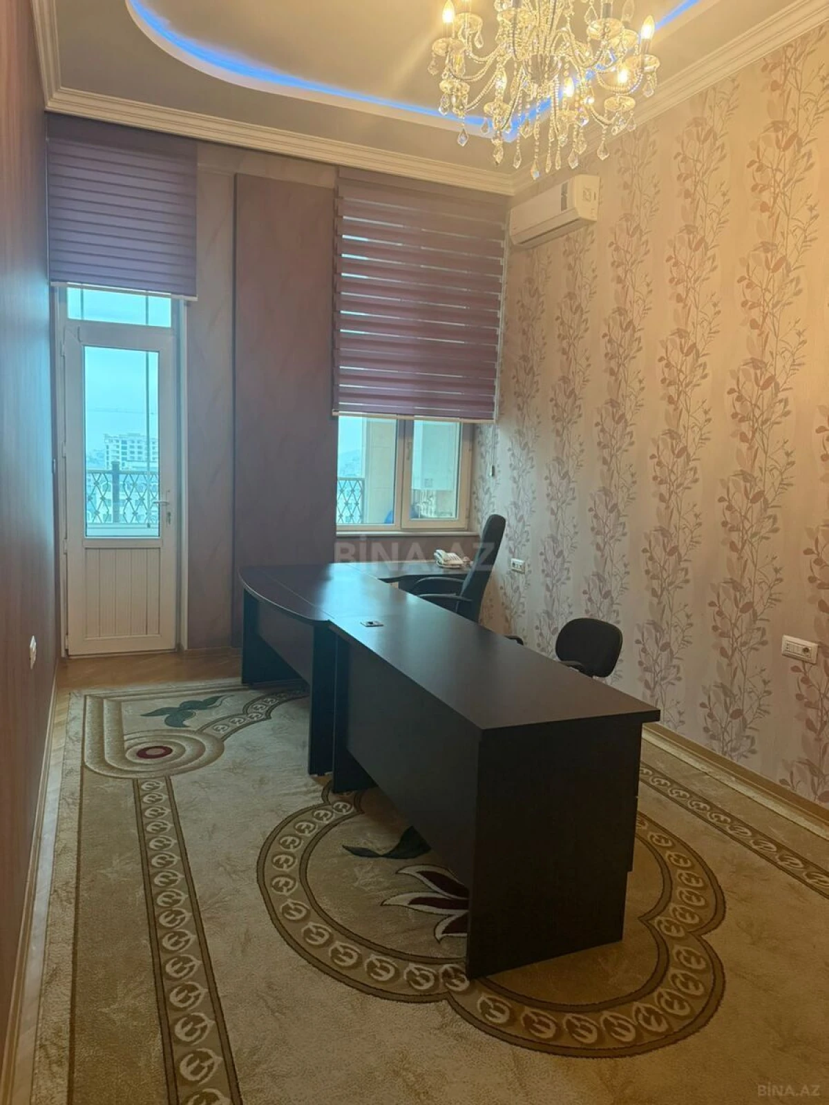 Kirayə verilir 8 otaqlı ofis 570 m²