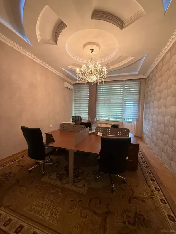 Kirayə verilir 8 otaqlı ofis 570 m²