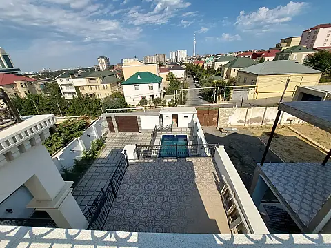 Satılır 7 otaqlı həyət evi 550 m² — Bakı, Badamdar 7 otaq 550.00 m²